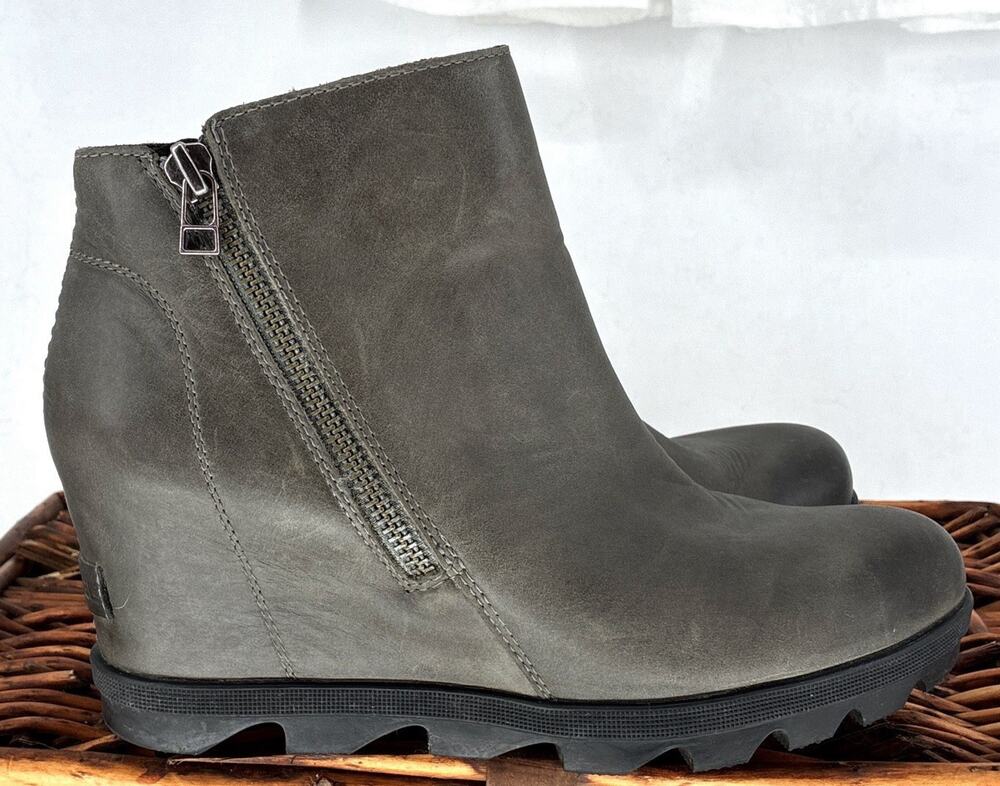 Sorel Joan of Arctic Wedge II Zip Boots 10.5 Quarry Leather Waterproof NL3364